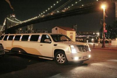 Stretch SUV - Cadillac Escalade