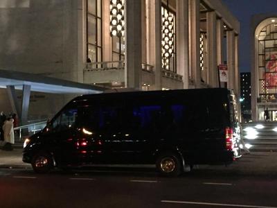 Mini-Bus - Limo / Party Style 