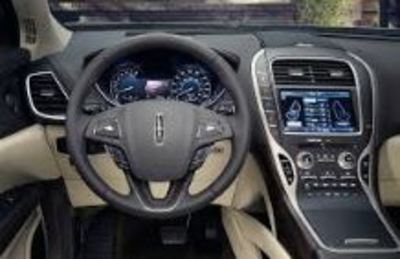 Sedan - Lincoln MKZ - Standard