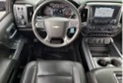 SUV - Chevrolet Suburban