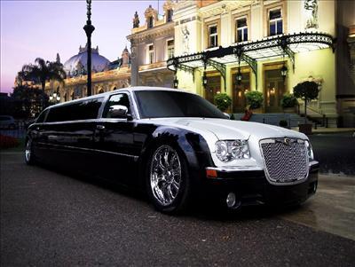 Stretch Limo - Chrysler 300