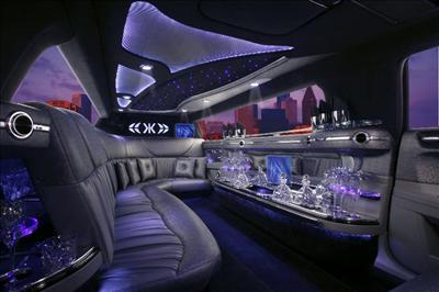 Stretch Limo - Chrysler 300