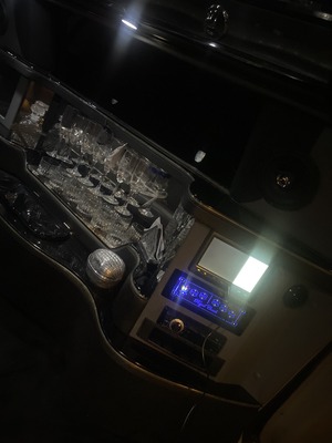 Stretch Limo - Chrysler 300