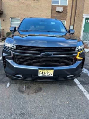 SUV - Chevrolet Suburban