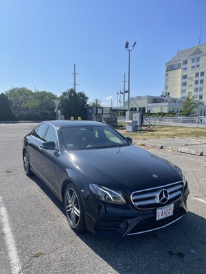 Luxury Sedan - Mercedes Benz E-Class