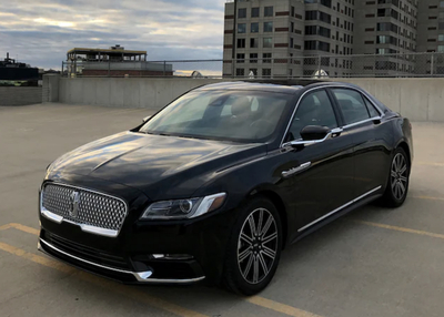 Luxury Sedan - Lincoln Continental