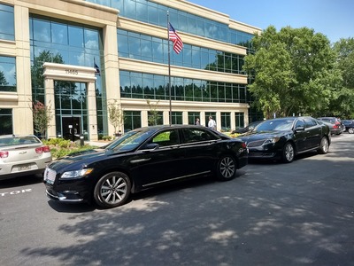 Luxury Sedan - Lincoln Continental
