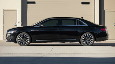 Luxury Sedan - Lincoln Continental