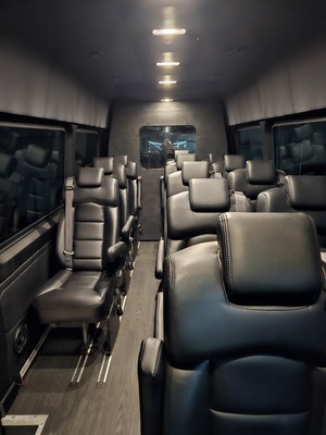 Executive Van - Mercedes Benz Sprinter