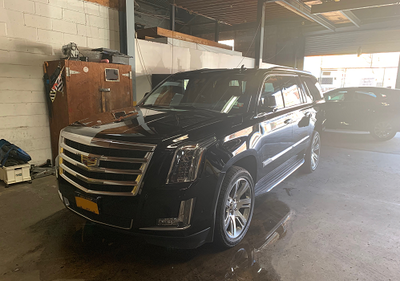 SUV - Chevrolet Suburban