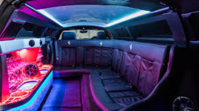 Stretch Limo - Lincoln MKT