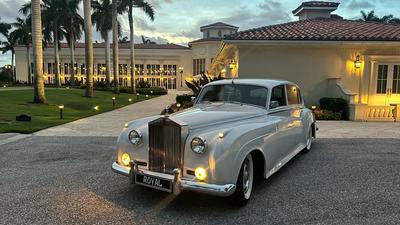 Antique / Classic - Rolls Royce Silver Cloud