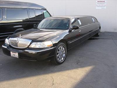 Stretch Limo - Lincoln Town Car