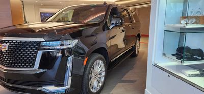 SUV - Cadillac Escalade ESV