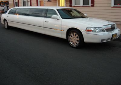 Stretch Limo - Lincoln Town Car