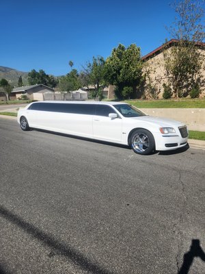 Stretch Limo - Chrysler 300