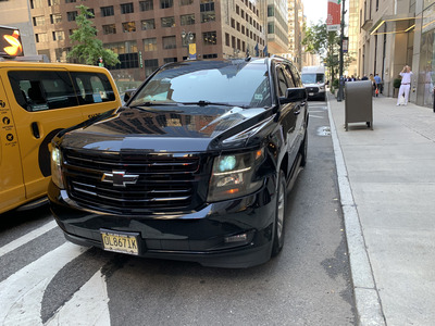 SUV - Chevrolet Suburban