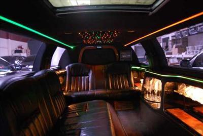 Stretch Limo - Lincoln Town Car