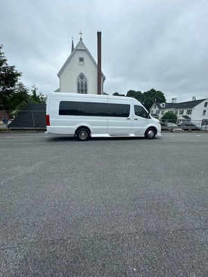 Executive Van - Mercedes Benz Sprinter