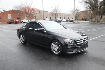 Luxury Sedan - Mercedes Benz E-Class