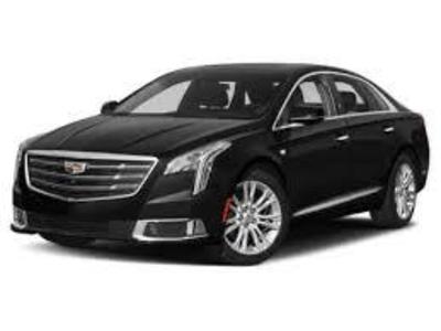 Luxury Sedan - Lincoln Continental