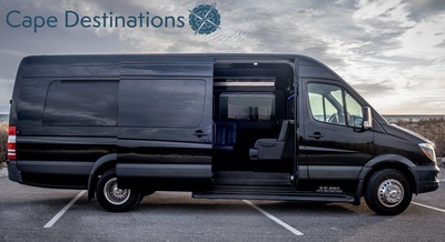 Van - Mercedes Benz 