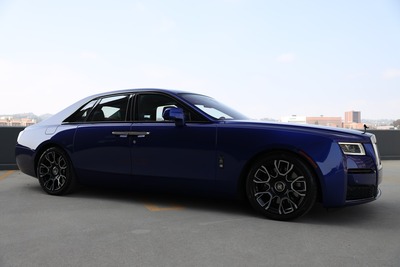 Luxury Sedan - Rolls Royce 