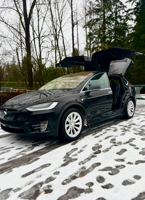 SUV - Tesla Model X