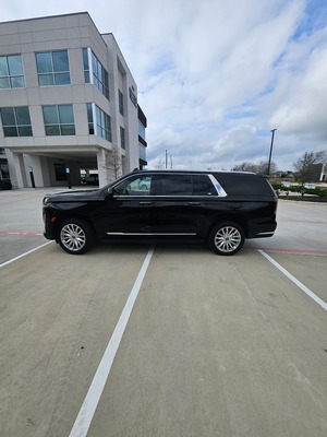 SUV - Cadillac Escalade ESV