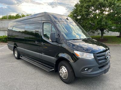 Executive Van - Mercedes Benz Sprinter