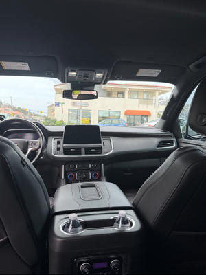 SUV - Chevrolet Suburban