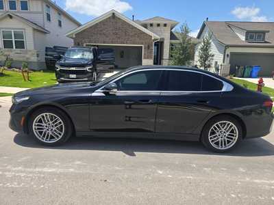 Sedan - BMW 3-Series