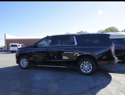 SUV - Chevrolet Suburban