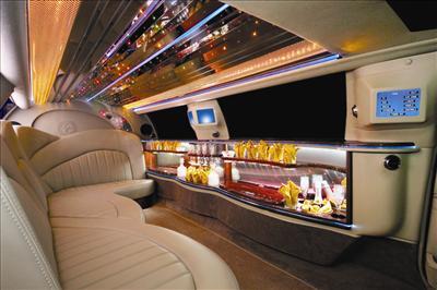 Stretch Limo - Lincoln Town Car