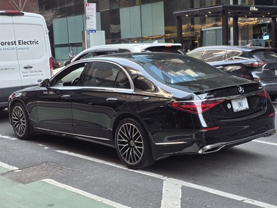 Luxury Sedan - Mercedes Benz S-Class