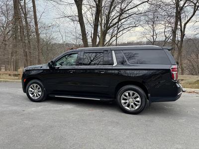SUV - Chevrolet Suburban