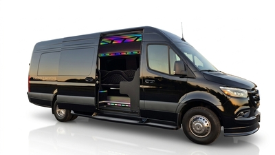 Van - Mercedes Benz 