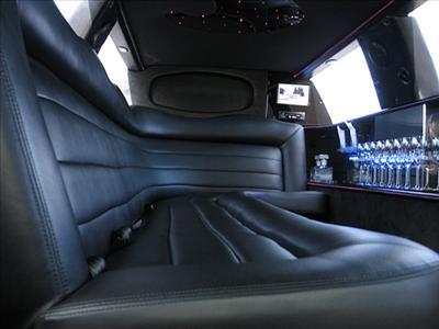 Stretch Limo - Lincoln Town Car