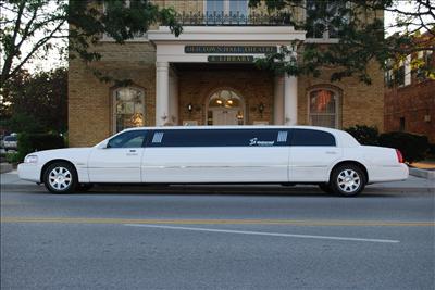 Stretch Limo - Lincoln Town Car