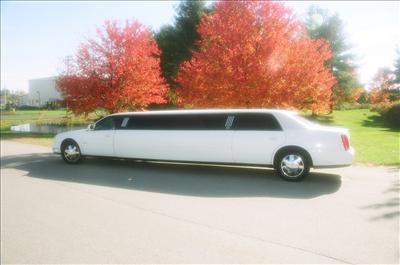 Stretch Limo - Cadillac DTS