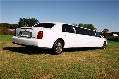 Stretch Limo - Cadillac DTS