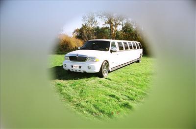 Stretch SUV - Lincoln Navigator