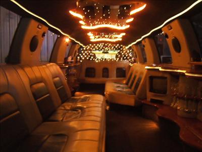Stretch SUV - Cadillac Escalade