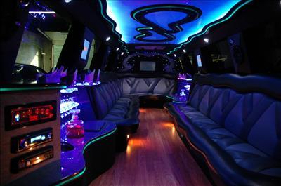 Stretch SUV - Cadillac Escalade