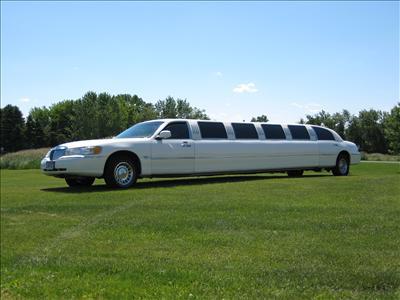 Stretch Limo - Lincoln Town Car