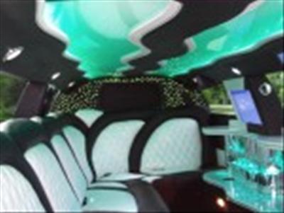 Stretch Limo - Chrysler 300