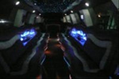Stretch SUV - Cadillac Escalade