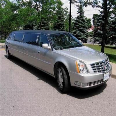 Stretch Limo - Cadillac DTS