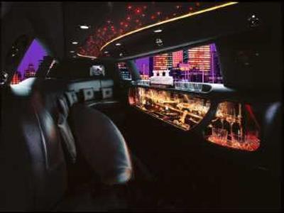 Stretch Limo - Lincoln Town Car
