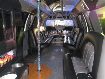 Stretch SUV - Ford 